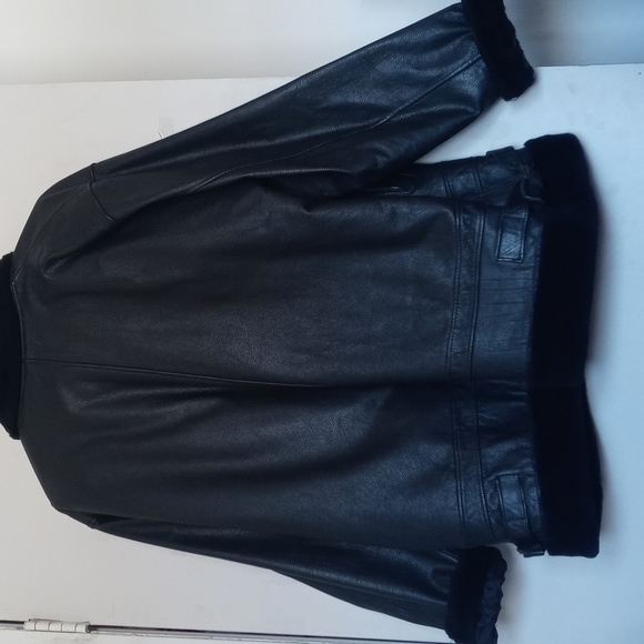 Black leather jacket with lining Deluxe jacket pockets - Picture 3 of 6